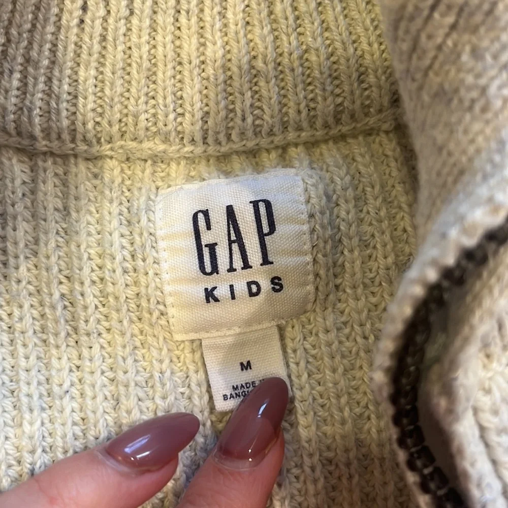 Gap Girl’s Cream Sweater Size M